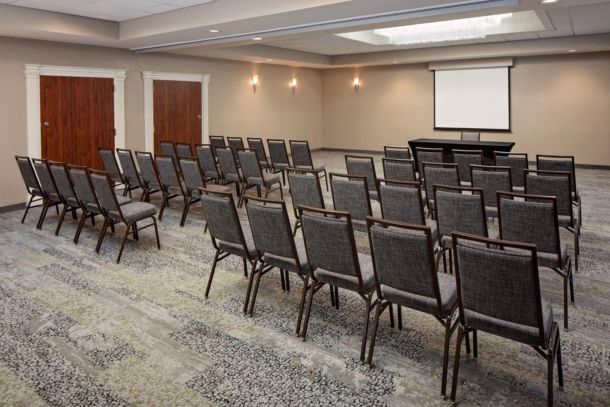 Courtyard By Marriott Fort Lauderdale North/Cypress Creek Exterior photo