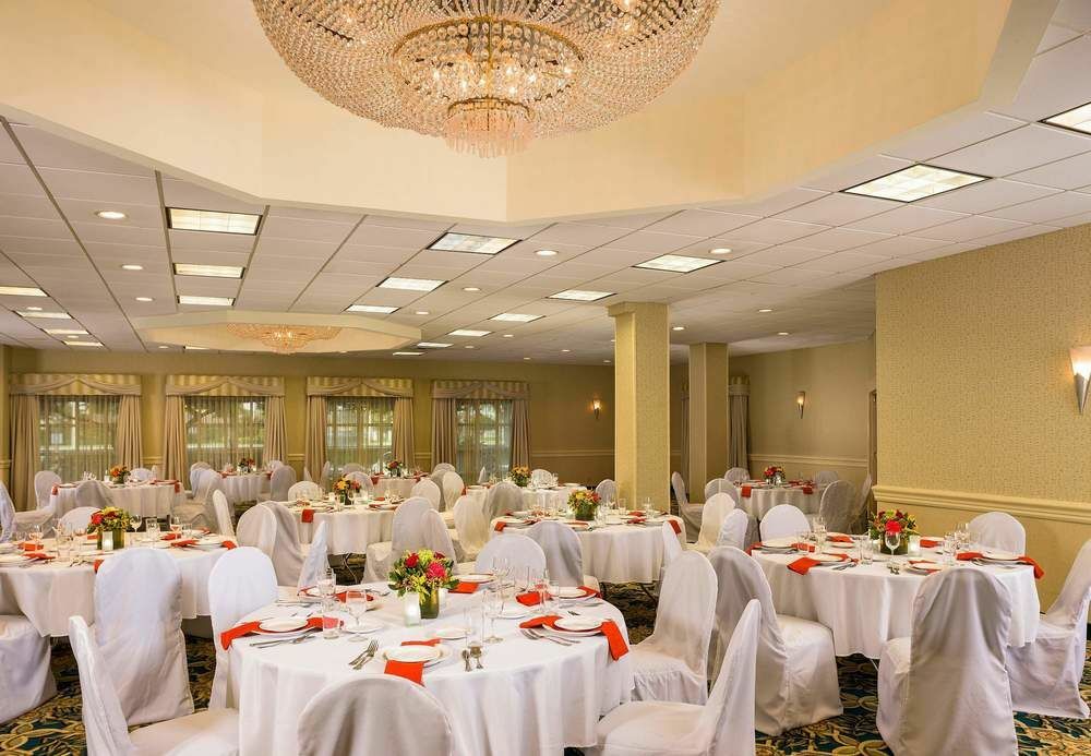 Courtyard By Marriott Fort Lauderdale North/Cypress Creek Exterior photo
